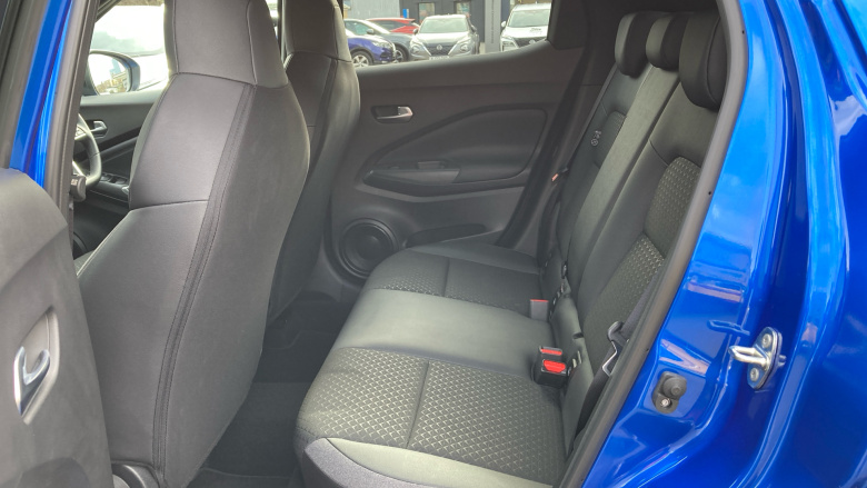 Nissan Juke 1.0 DiG-T N-Connecta 5dr Petrol Hatchback